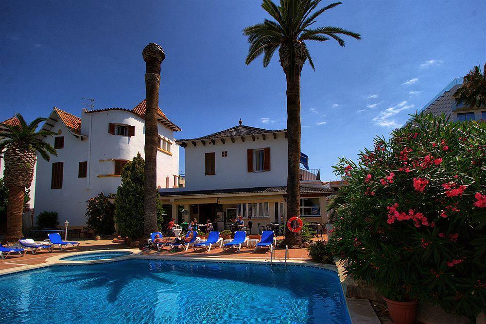 Hotel Capri Σίτζες Εξωτερικό φωτογραφία