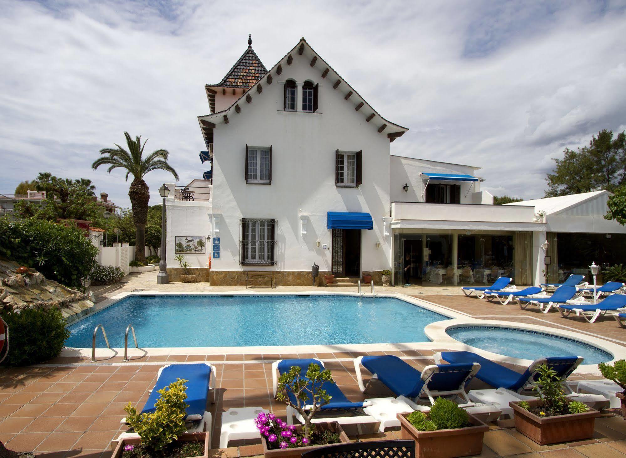 Hotel Capri Σίτζες Εξωτερικό φωτογραφία